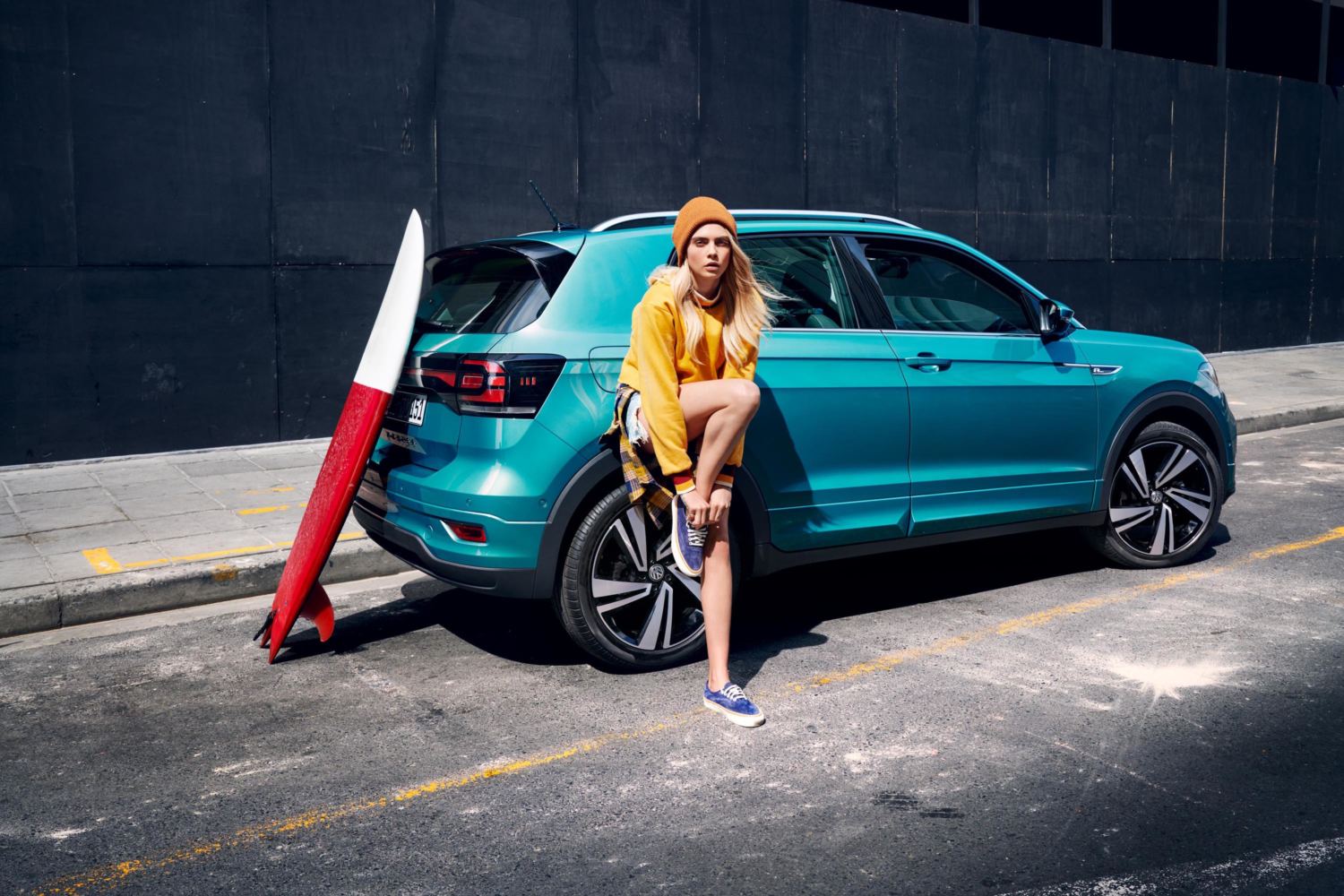 Uwe Duettmann - VW T-Cross: Cara Delevingne Uwe Duettmann - VW T-Cross: Cara Delevingne - Portfolio, Campaigns, Transportation